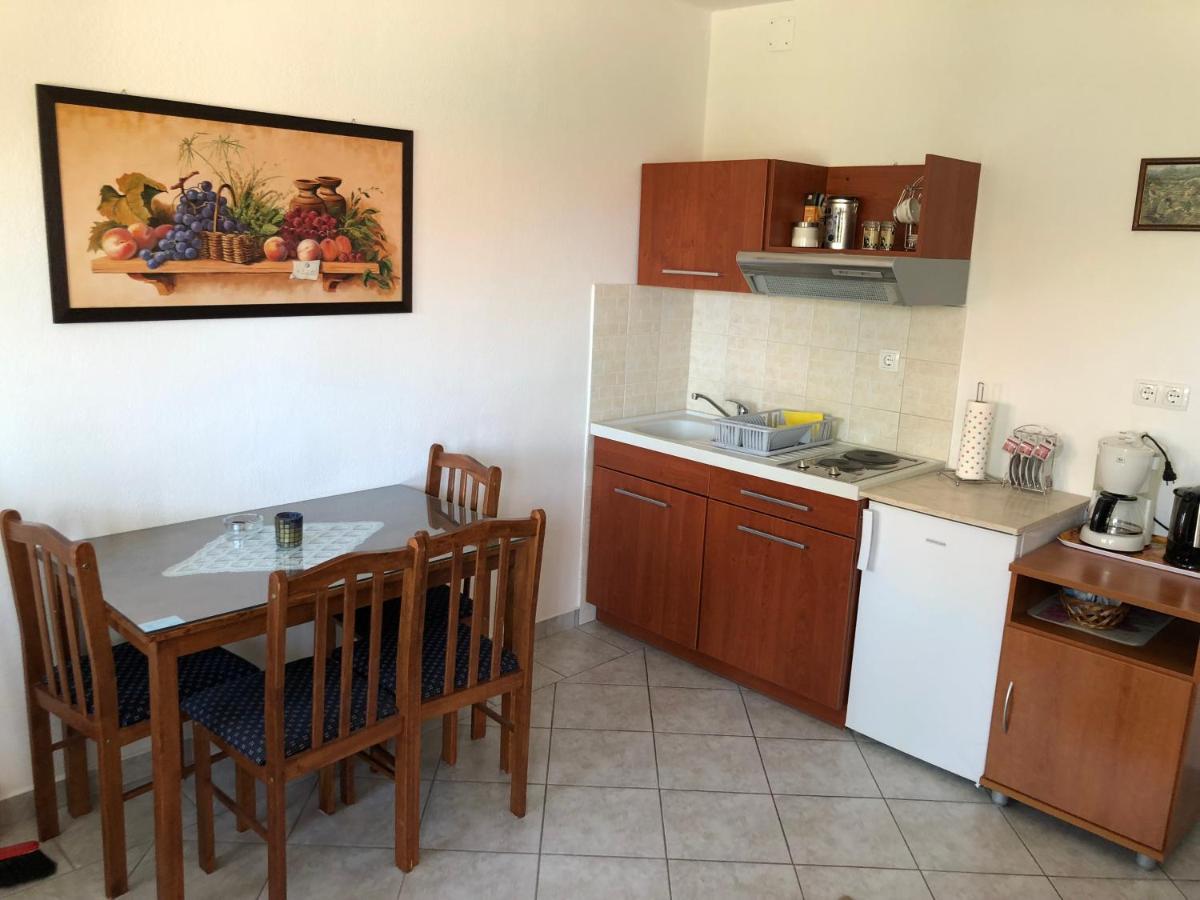 Apartmani Area Doma Trogir Exterior photo